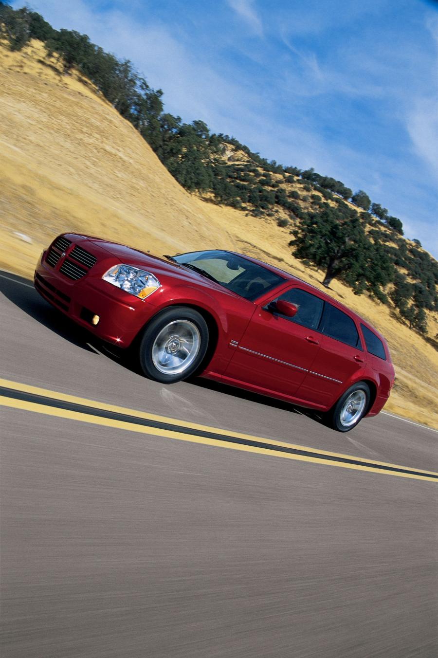  Dodge Magnum R/T 2005 года  (фото 15 из 39)